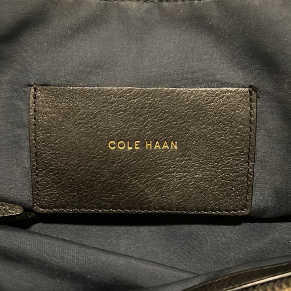 Cole Haan Black Leather shoulder bag - Picture 9 of 10